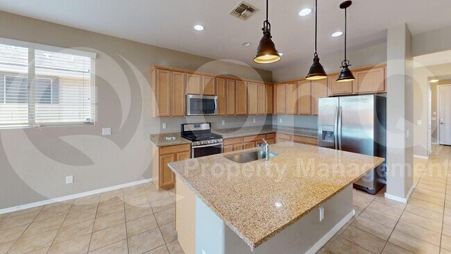 Building Photo - 14425 W Dahlia Dr
