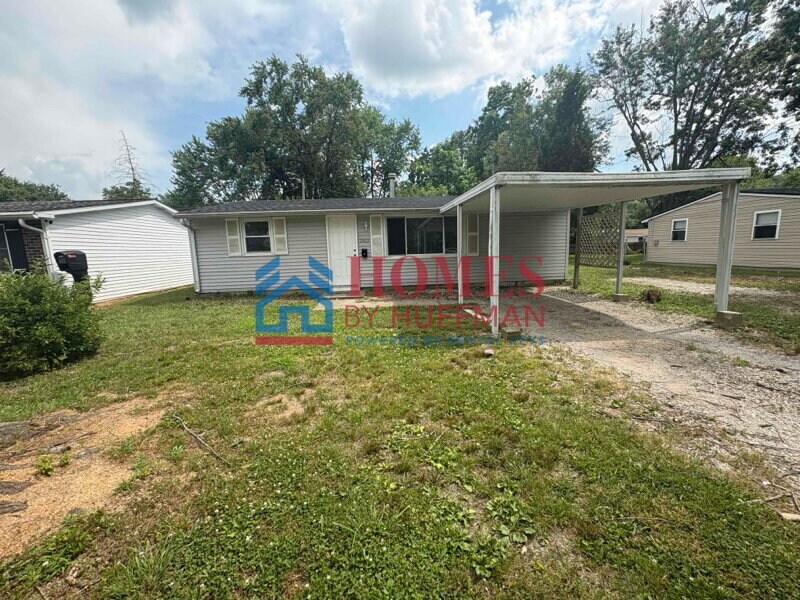 Primary Photo - Three Bedroom House | Move in Ready