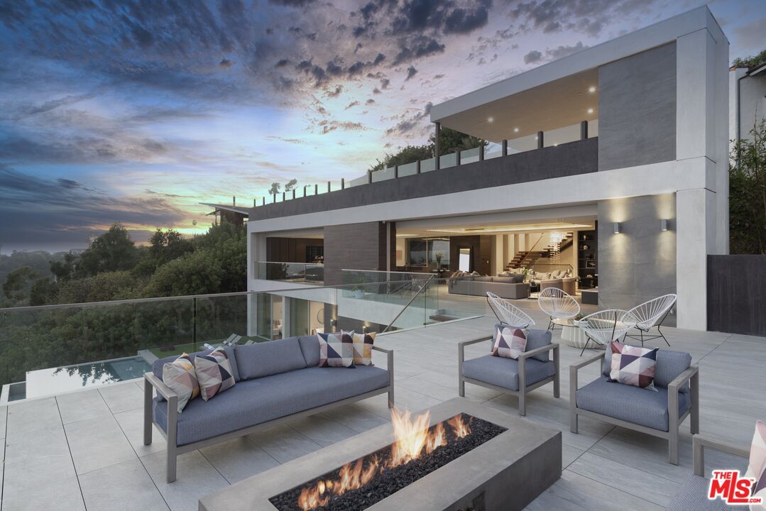 Foto principal - 6902 Los Tilos Rd