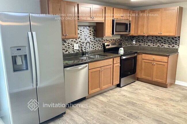 Building Photo - 6405 Regatta Ct