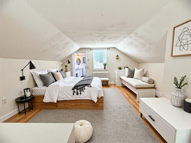 Foto del edificio - 2 Bedroom 1.5 Bathroom with bonus room in ...