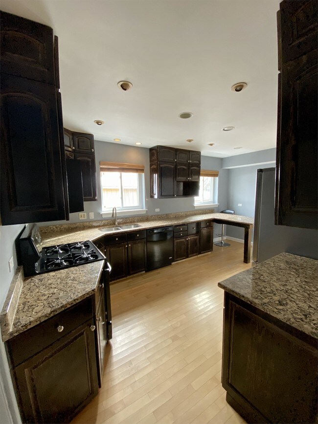 Foto del edificio - 2614 W Greenleaf Ave