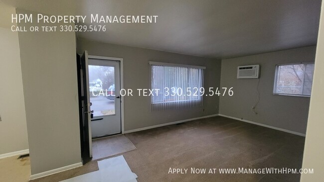 Foto del edificio - Spacious 2 bedroom apartment in Akron