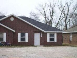 Building Photo - 381-383 N Main Ave