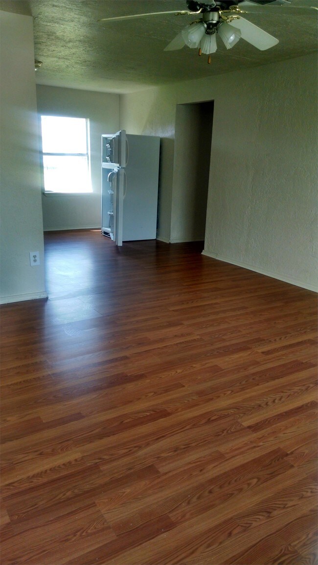 Foto del edificio - 2222 NW 26th St