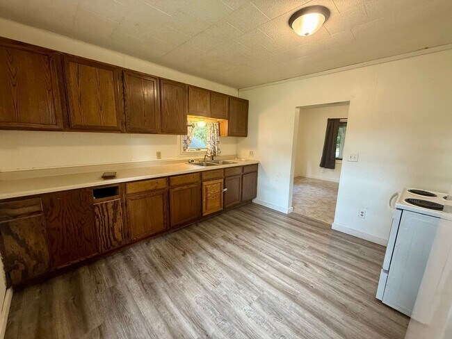 Foto del edificio - 4 Bed 2 Bath Single Family Home in Wausau