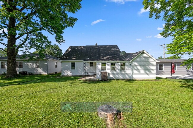 Foto del edificio - 503 E 8th St