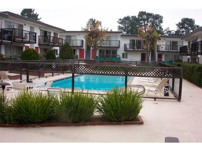 MonteVista Apartments - 	  Nova at Terra Linda