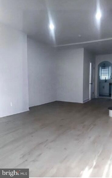 Foto del edificio - 1228 N Myrtlewood St