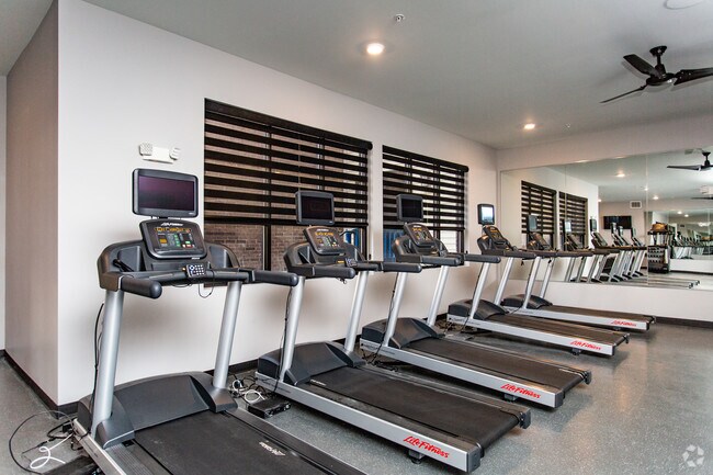 Patio - Gateway Lofts