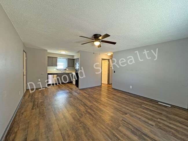 Foto del edificio - 1503 W Rainey St