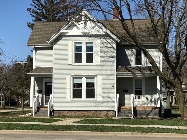 Duplex Exterior (left side/upstairs) - 74 N Walkup Ave