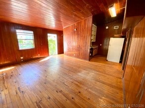 Building Photo - 735 46th St