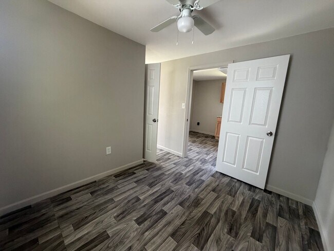 Foto del edificio - FOR RENT in LAFAYETTE!