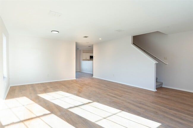 Foto del edificio - 14108 Silkwood Dr