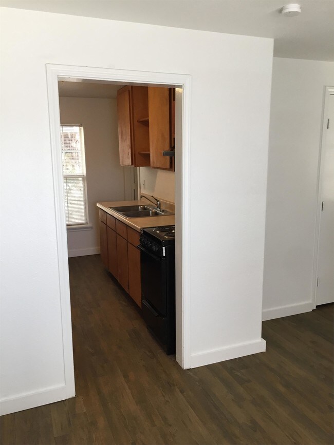 Building Photo - 3115 Agnes St