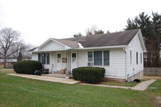 Building Photo - 612 Middlebury St