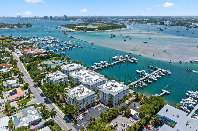 Foto del edificio - 176 Lake Dr