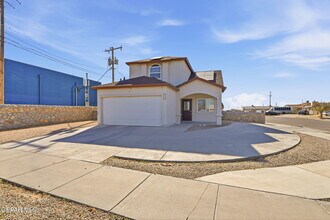 Building Photo - 9024 Tammy Ct