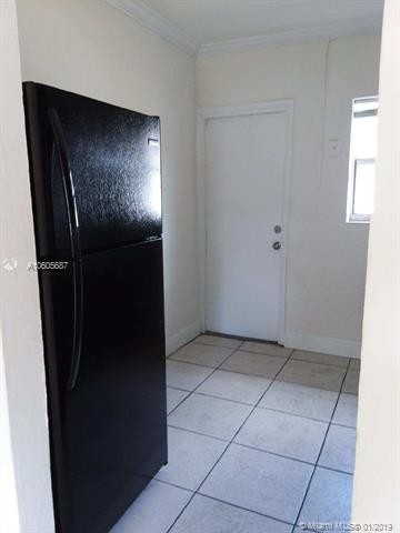 Foto del edificio - 713 NW 14th Terrace