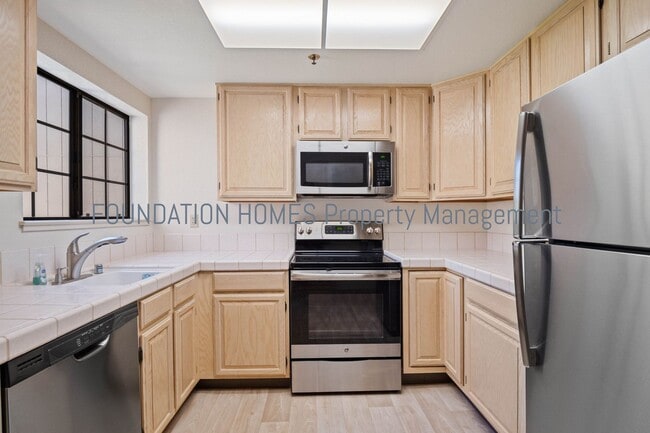 Building Photo - Super Clean Pacheco Valley Townhouse w/Central AC - FOUNDATION