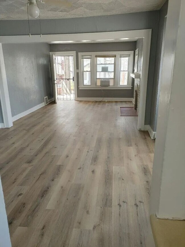 Foto del edificio - 5401 Highland Ave