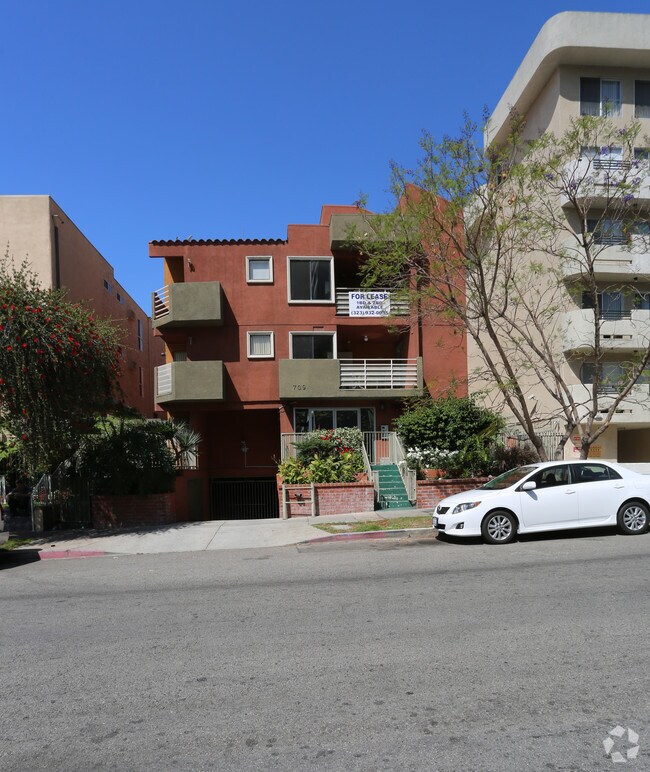 Foto del edificio - 709 S Kingsley Dr