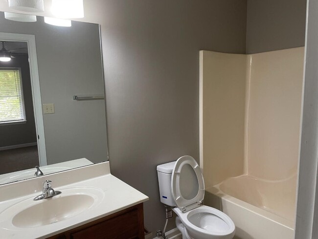 Foto del edificio - 385 Old Epps Bridge Rd