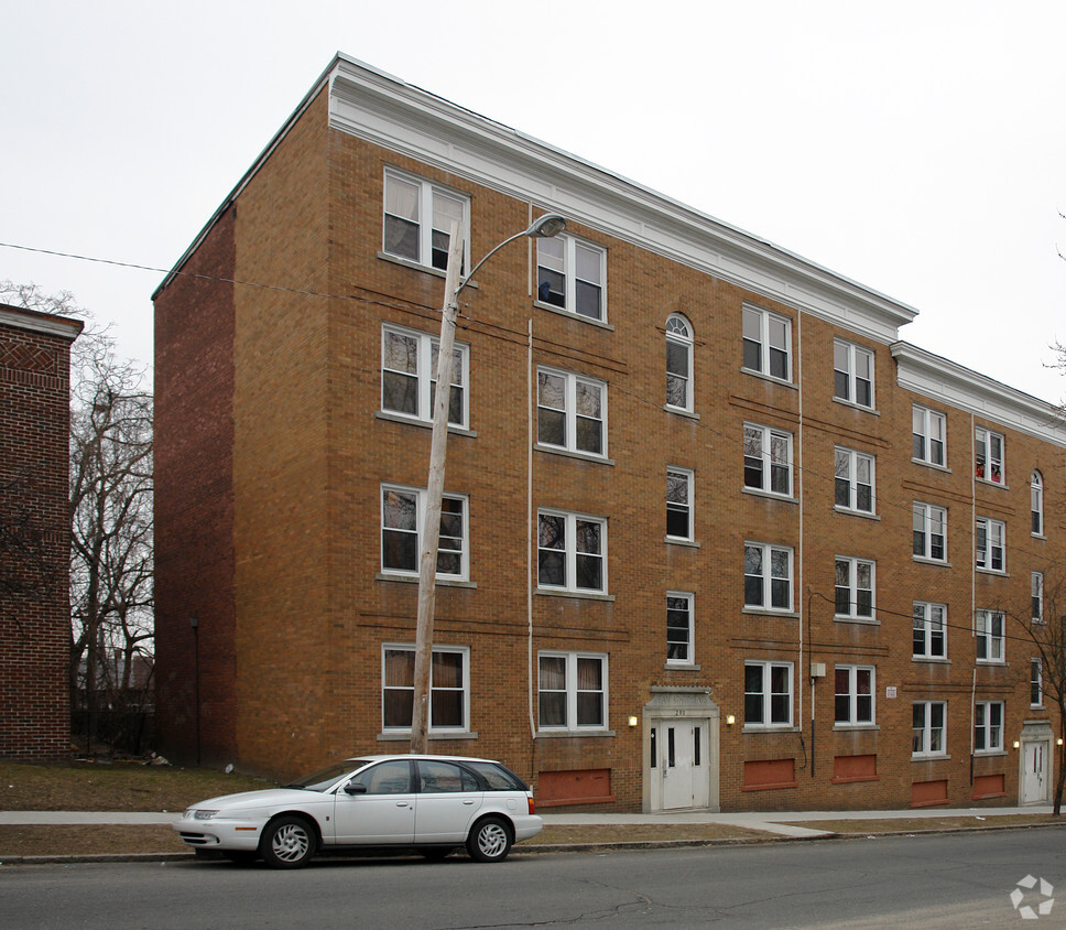 280 Oak St, Holyoke, MA 01040 - Apartments in Holyoke, MA | Apartments.com