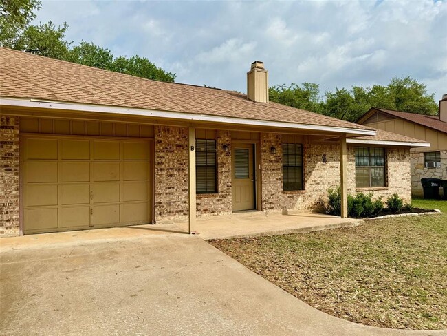 Foto del edificio - 505 Hedgewood Dr