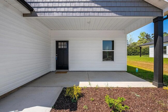 Foto del edificio - 210 Essex Dr