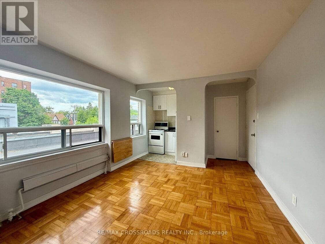 Primary Photo - 2770-2770 Yonge St