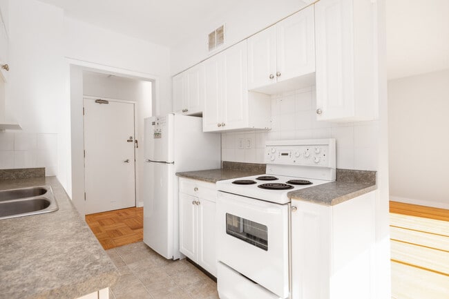 Photo du bâtiment - Hollies