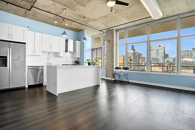 Foto del edificio - 50 E 16th St
