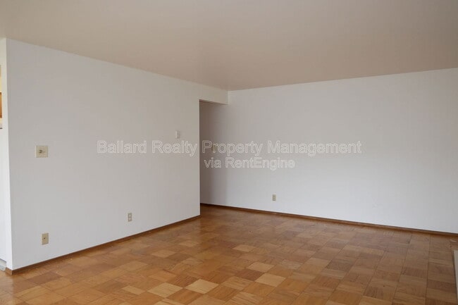 Foto del edificio - 4517 Evanston Ave N