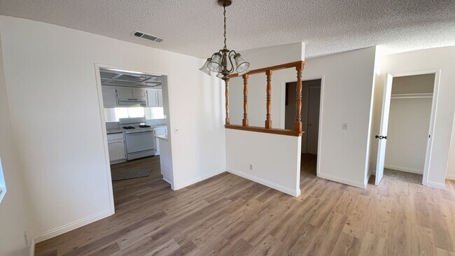 Foto del edificio - 3 BEDROOM VICTORVILLE HOME