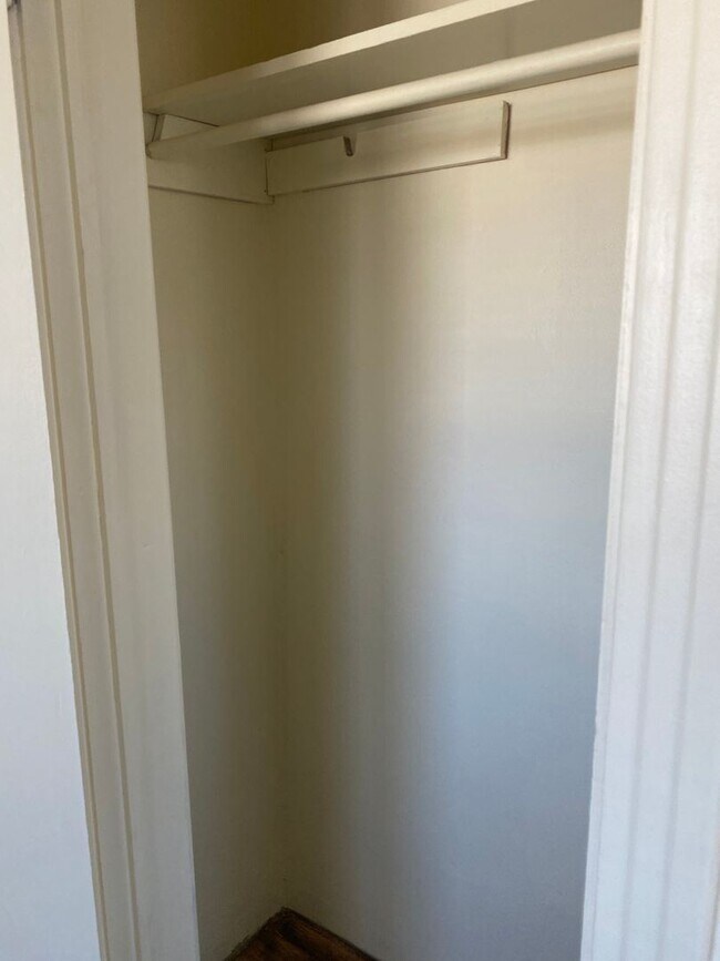 Foto del edificio - 3 br, 1 bath House - 1202 W Deming