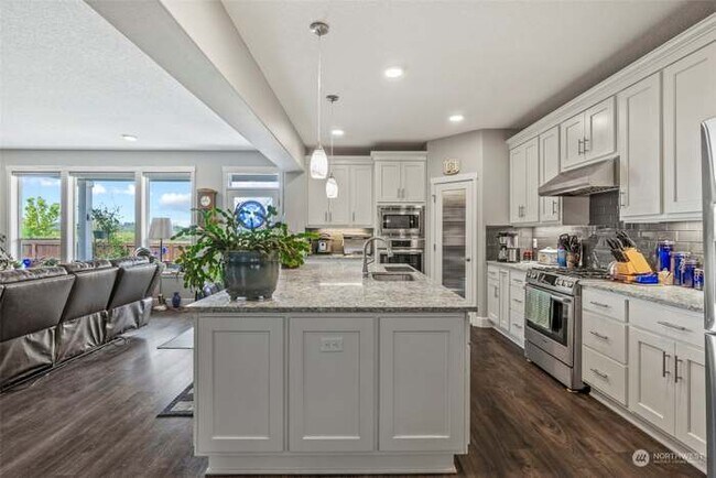 Foto del edificio - 4578 N Noble Loop