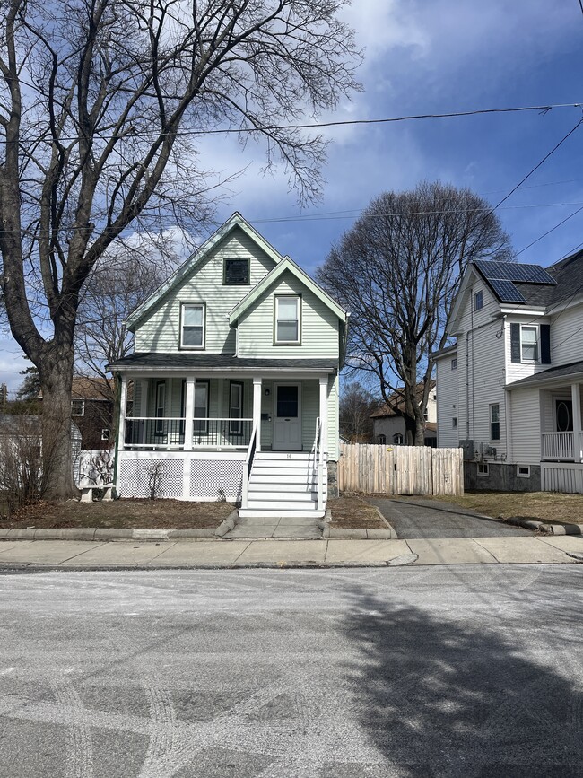 Photo - 16 Gordon St House