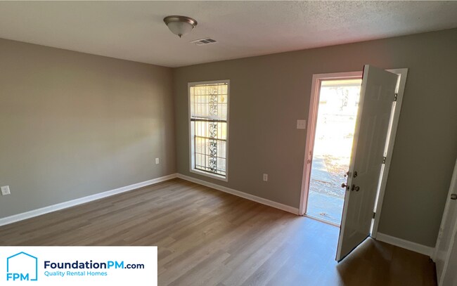 Building Photo - 789 Archie Dr