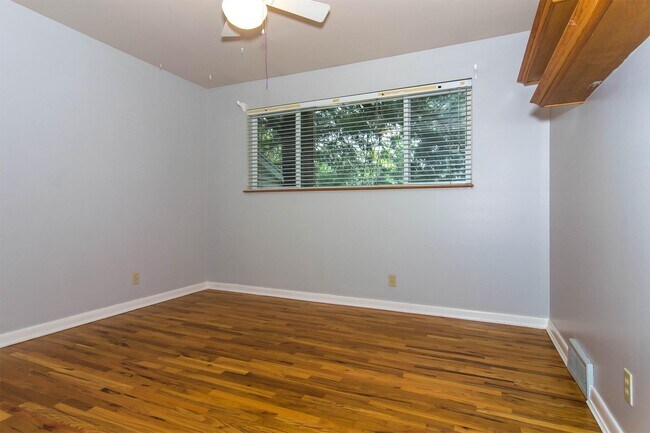 Building Photo - 5025 S 1850 E