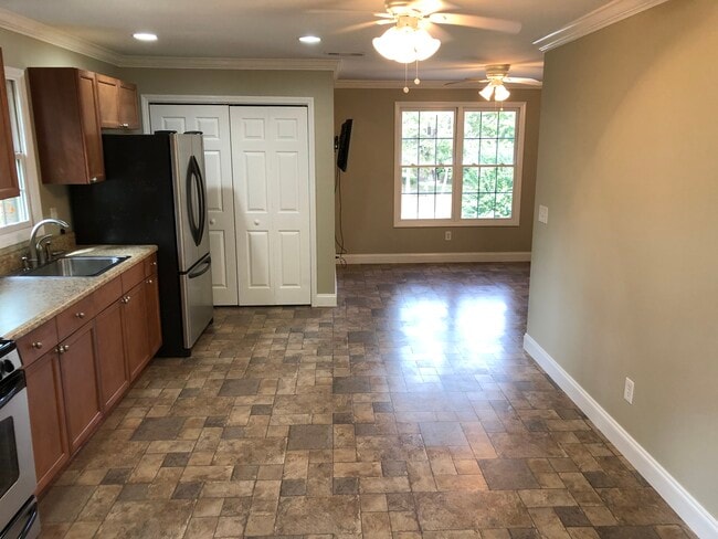 Building Photo - 1513 Hawkstone Dr