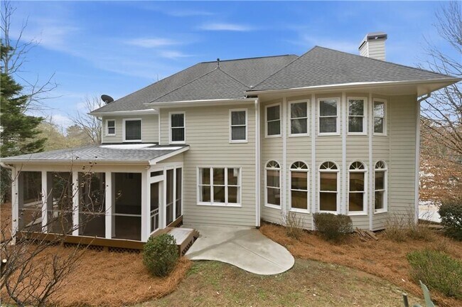Building Photo - 2570 Wood Creek Ct NE