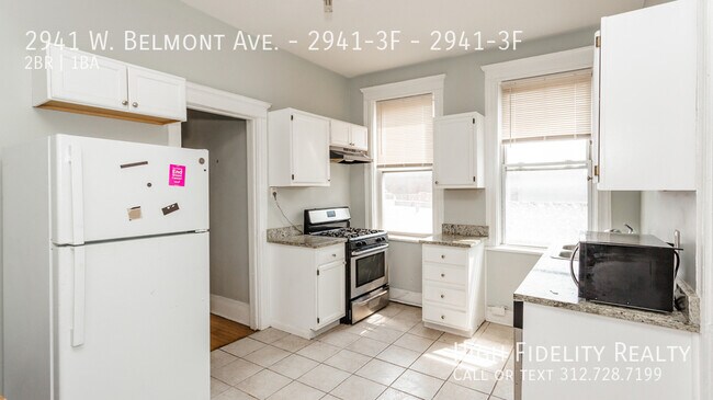 Foto del edificio - 2941 W Belmont Ave