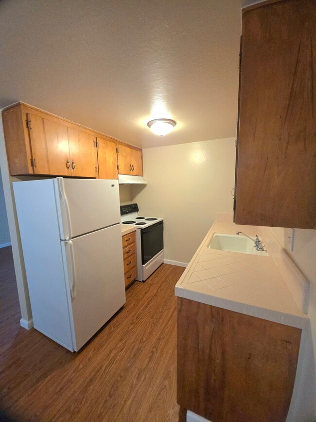 Building Photo - 71 Navajo Drive