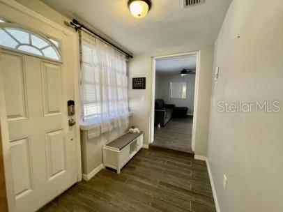 Foto del edificio - 706 Mission Dr