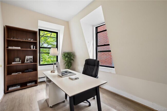 Building Photo - 506 Piermont Ave