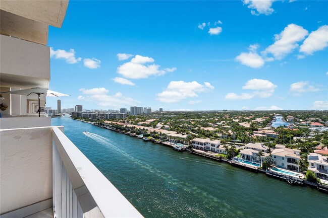 Building Photo - 1500 S Ocean Dr
