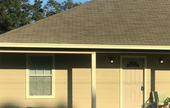 Building Photo - 90 County Rd 2269