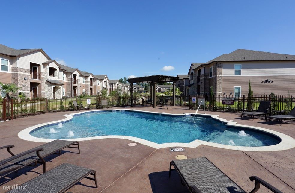 Foto principal - 3 br, 2 bath Apartment - Cypress Creek C1